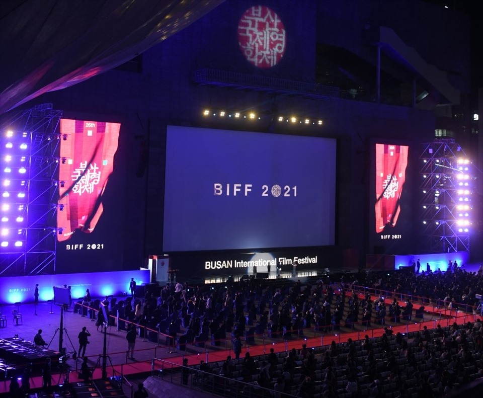 Liên hoan phim quốc tế Busan 2021 hoành tráng