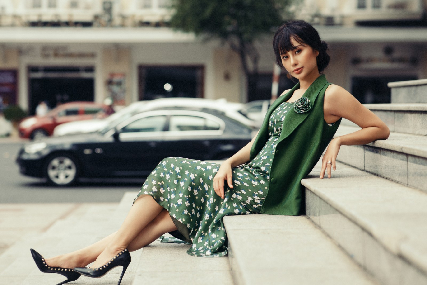 Ngoài danh hiệu Hoa hậu Điện ảnh 2016, Huỳnh Yến Trinh còn được biết đến khi tham gia nhiều bộ phim Việt
